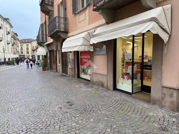negozio in affitto ad Acqui Terme