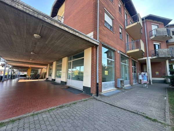 negozio in affitto a Cavaglià