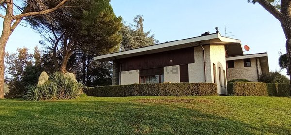 casa indipendente in affitto a Cavaglià