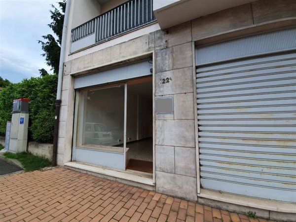 negozio in affitto a Cossato