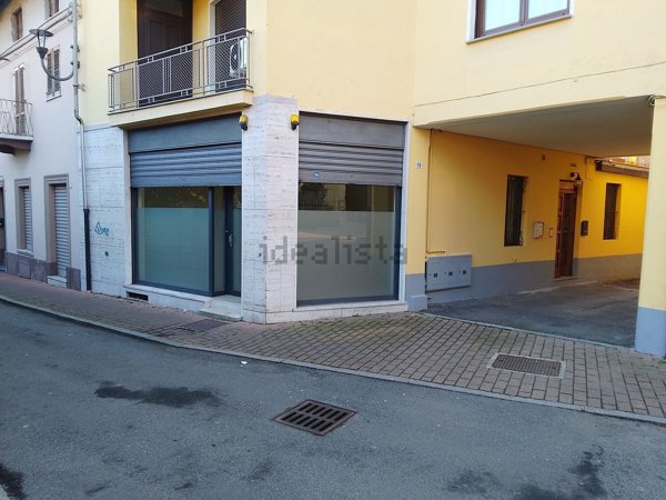 negozio in affitto a Cossato