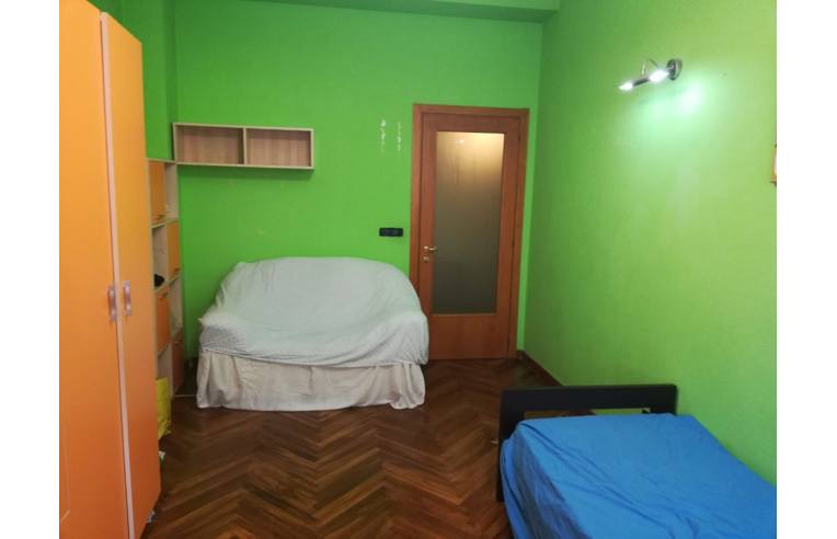 camera singola in affitto a Donato