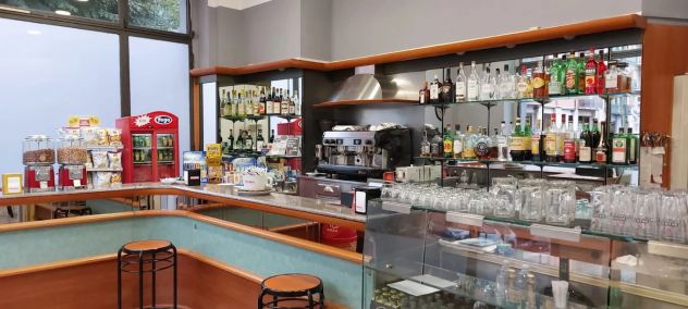 negozio in affitto a Donato