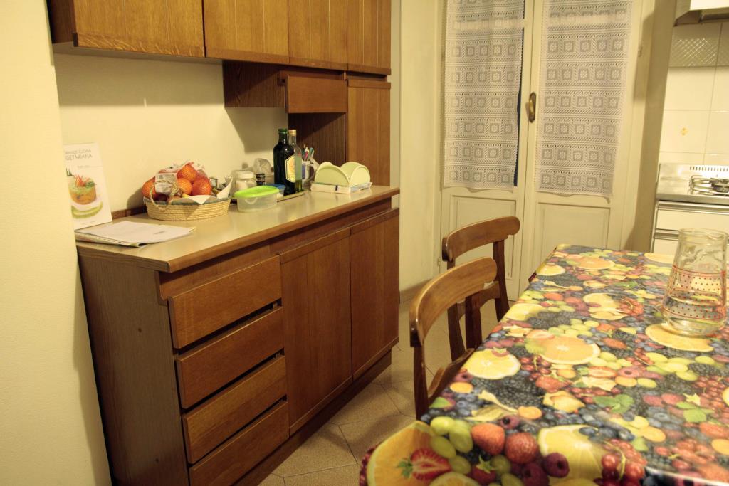 camera singola in affitto a Donato