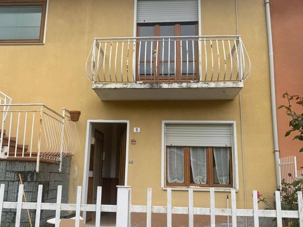 casa indipendente in affitto a Graglia