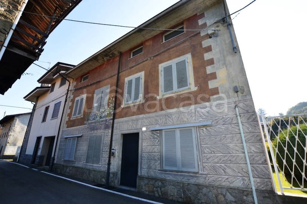 casa indipendente in affitto a Magnano