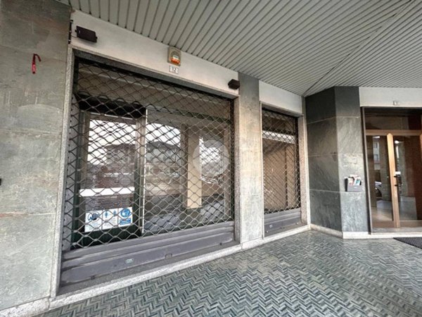 negozio in affitto a Mongrando