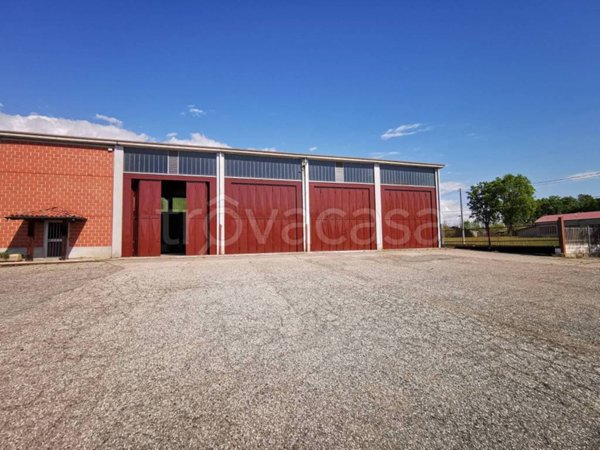 locale commerciale in affitto a Ponderano