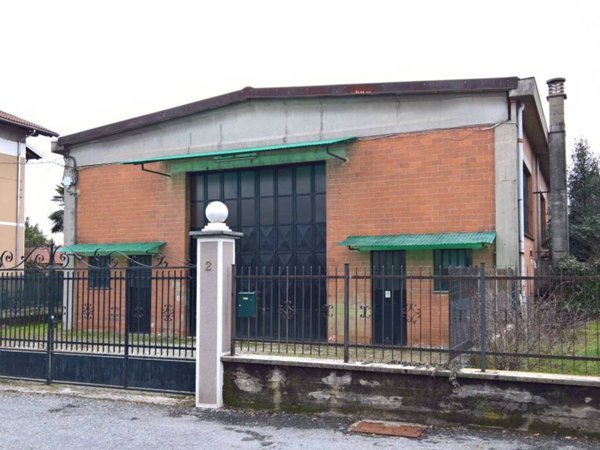 locale commerciale in affitto a Ponderano