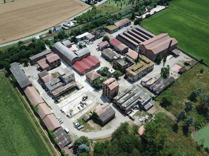locale commerciale in affitto ad Alessandria in zona Cantalupo