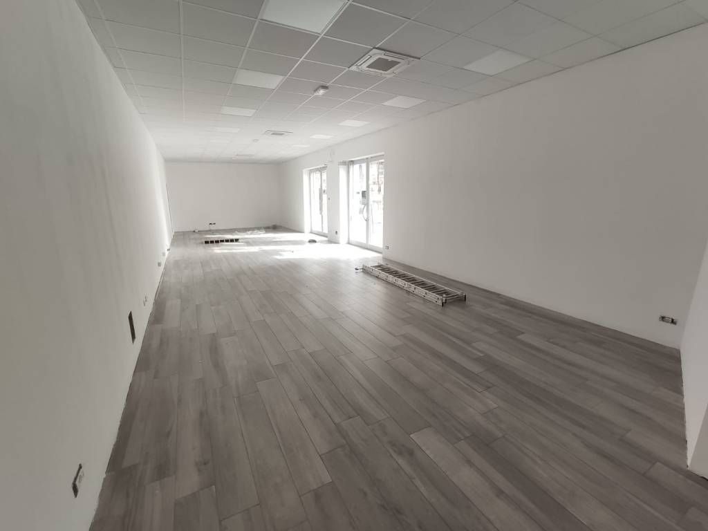 negozio in affitto ad Alessandria in zona Centro Città