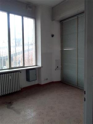 locale commerciale in affitto ad Alessandria
