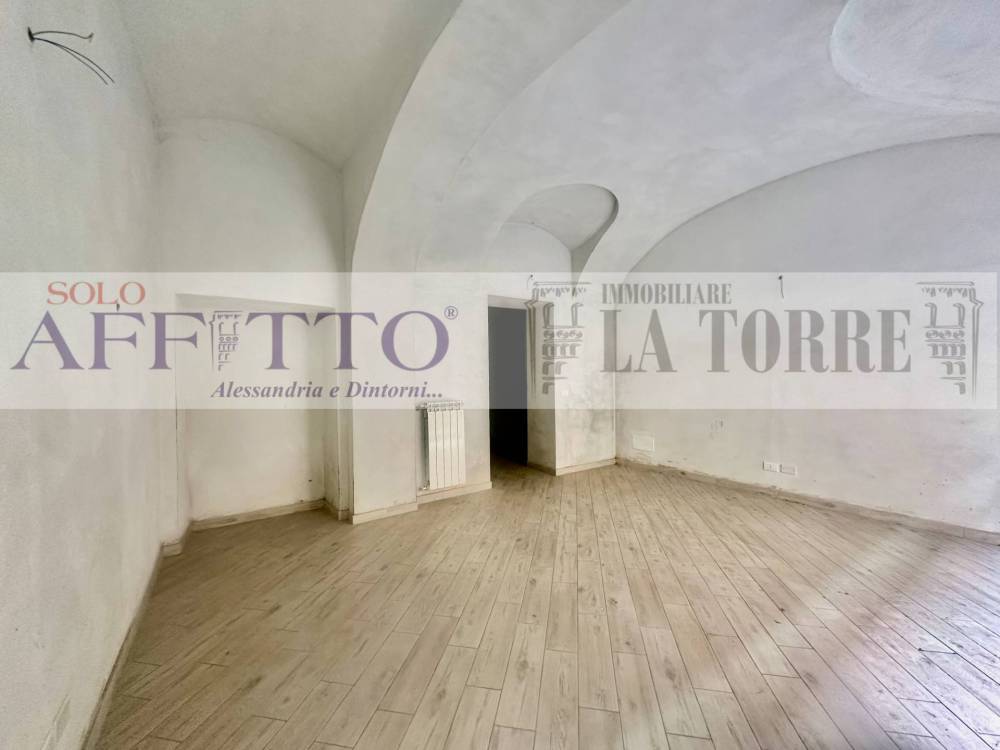 locale commerciale in affitto ad Alessandria in zona Piazza Garibaldi