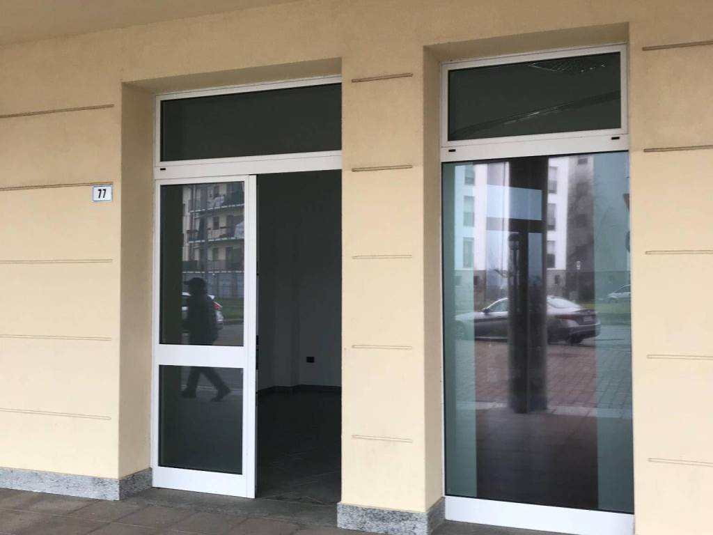 negozio in affitto ad Alessandria in zona Casalbagliano