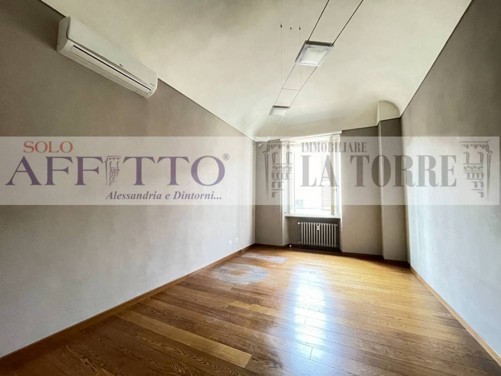 ufficio in affitto ad Alessandria in zona Piazza Garibaldi