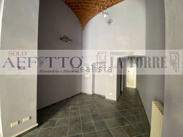negozio in affitto ad Alessandria in zona Centro Città