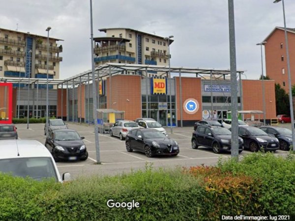 negozio in affitto ad Alessandria in zona Galimberti