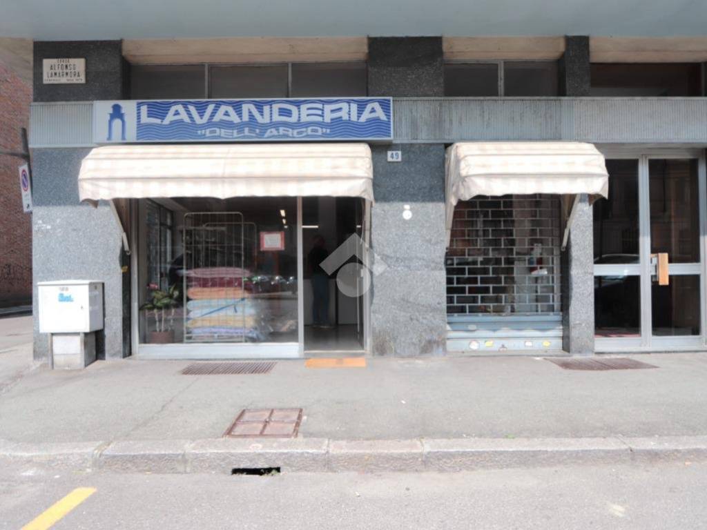 negozio in affitto ad Alessandria