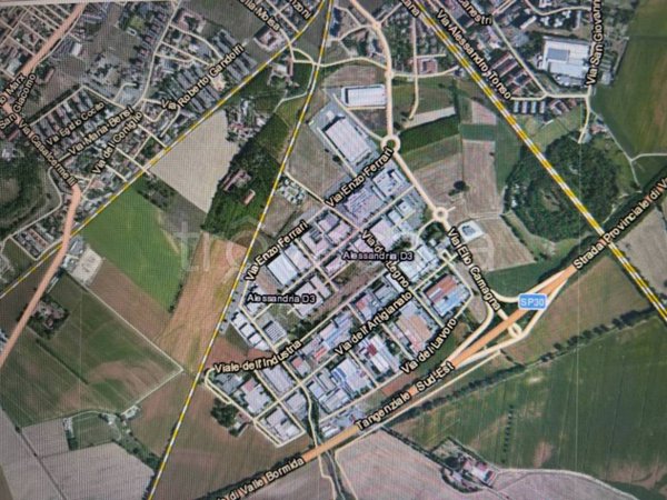 locale commerciale in affitto ad Alessandria in zona Il Cristo