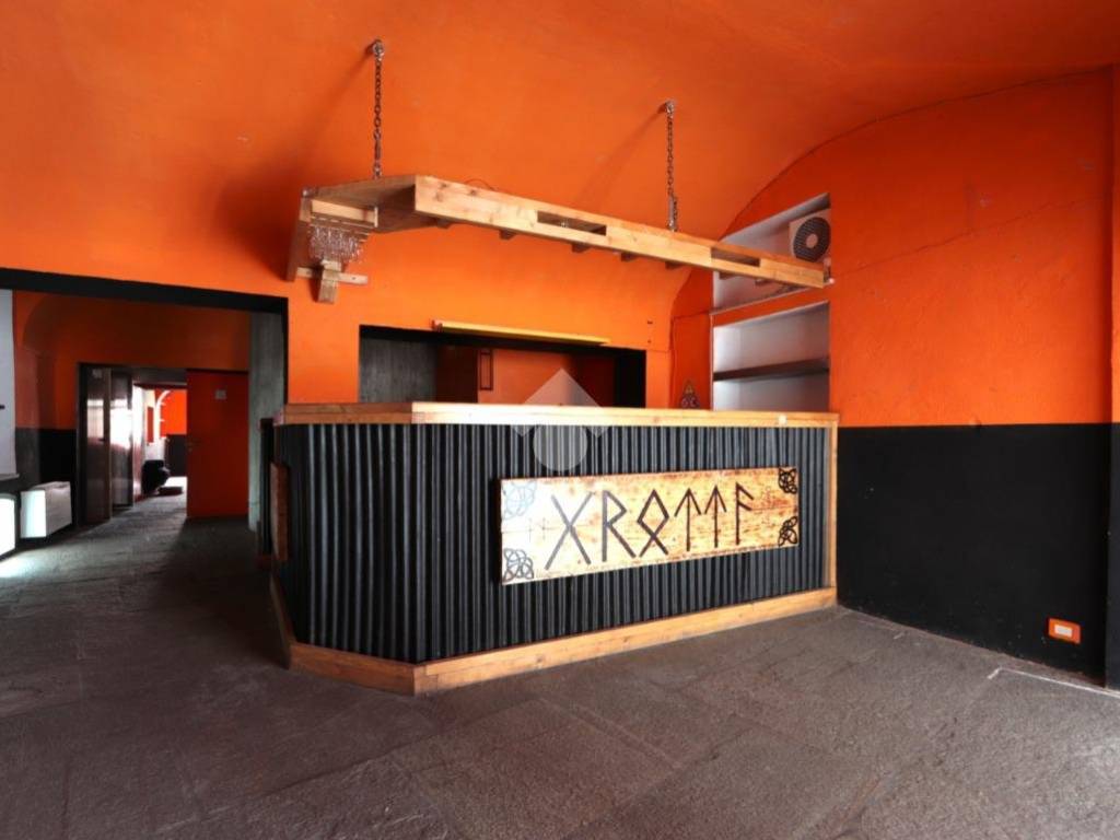 negozio in affitto ad Alessandria in zona Centro Città