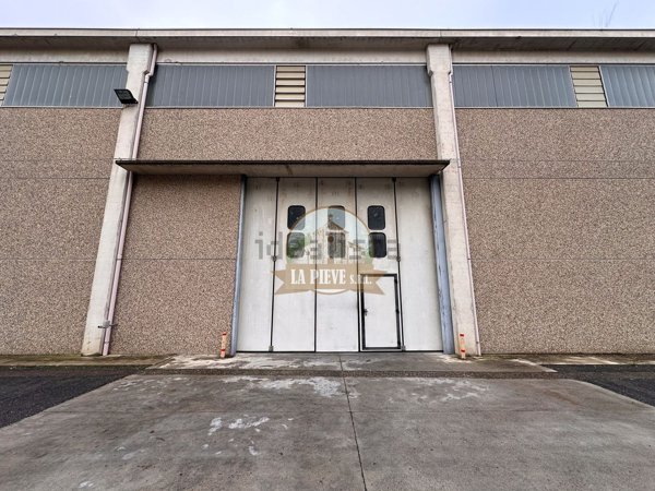 locale di sgombero in affitto ad Alessandria in zona Spinetta Marengo