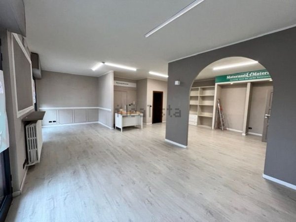 negozio in affitto ad Alessandria in zona San Michele