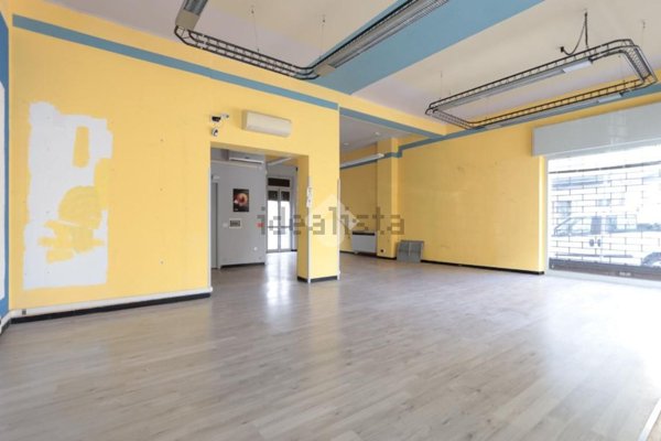 locale commerciale in affitto ad Alessandria in zona Galimberti