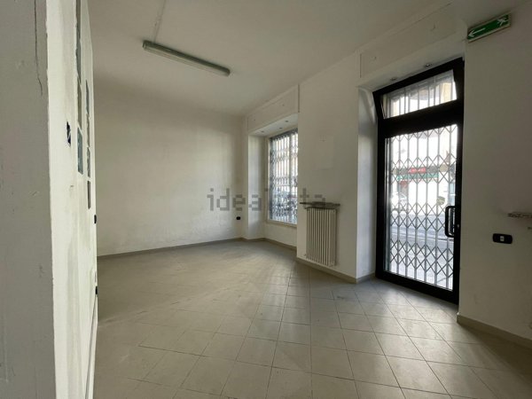 locale commerciale in affitto ad Alessandria in zona Spinetta Marengo