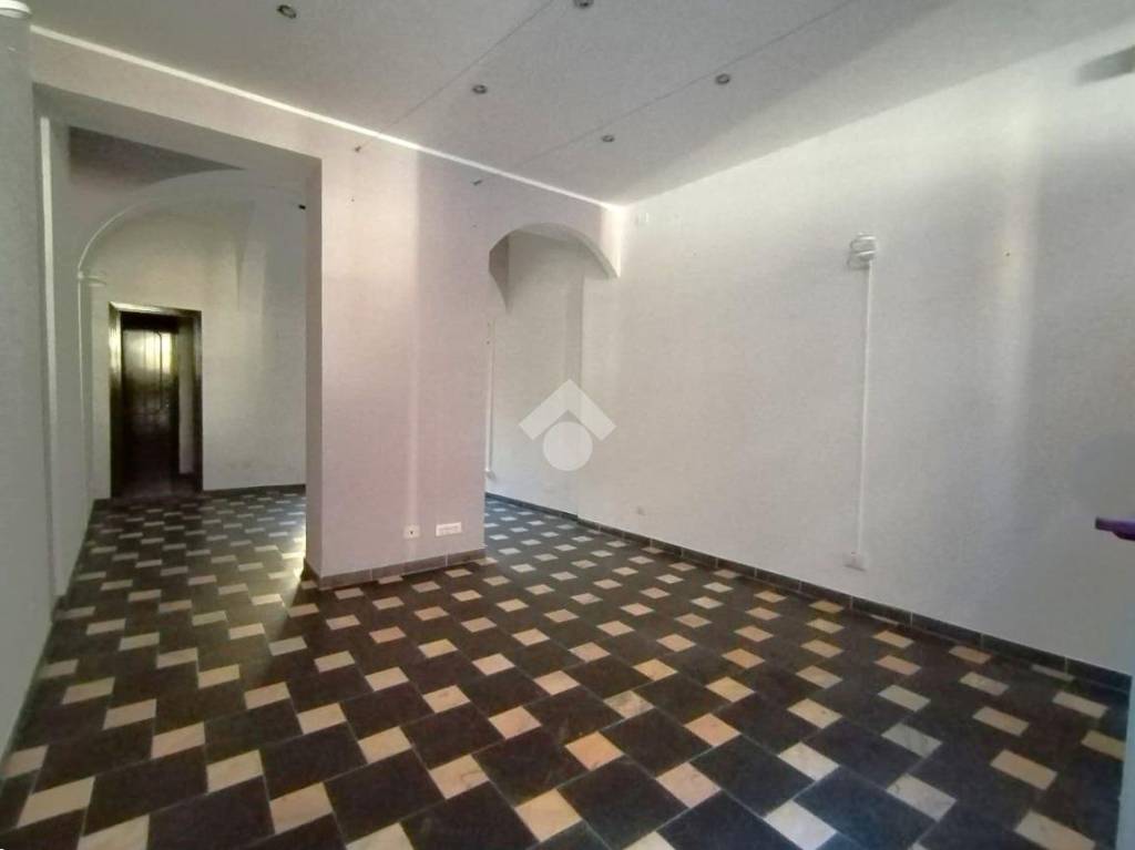 negozio in affitto ad Alessandria