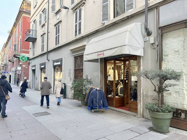 negozio in affitto ad Alessandria