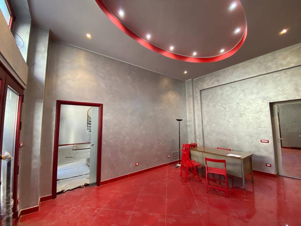 negozio in affitto ad Alessandria in zona Centro Città