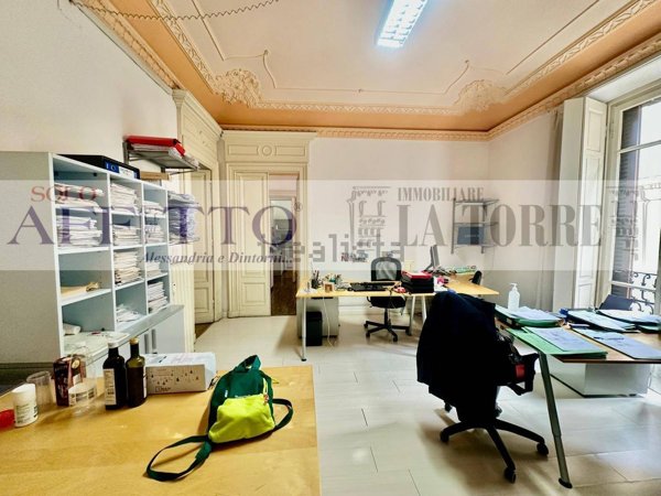 ufficio in affitto ad Alessandria in zona Piazza Garibaldi