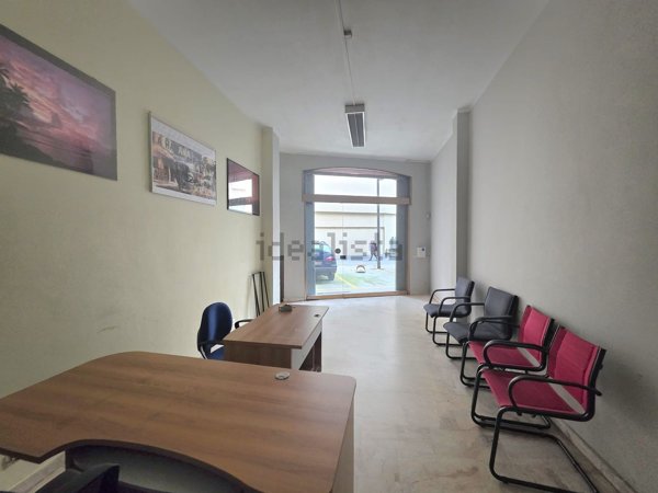 negozio in affitto ad Alessandria in zona Borgo Rovereto