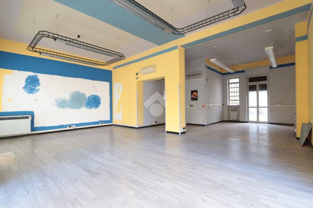 negozio in affitto ad Alessandria in zona Galimberti