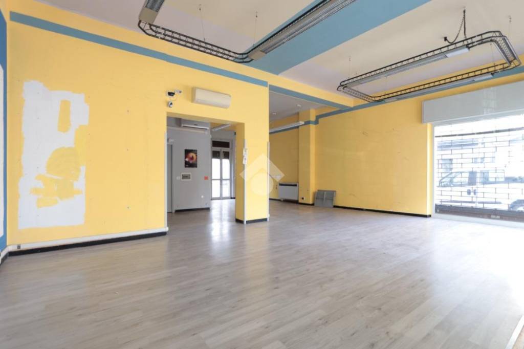 negozio in affitto ad Alessandria in zona Galimberti