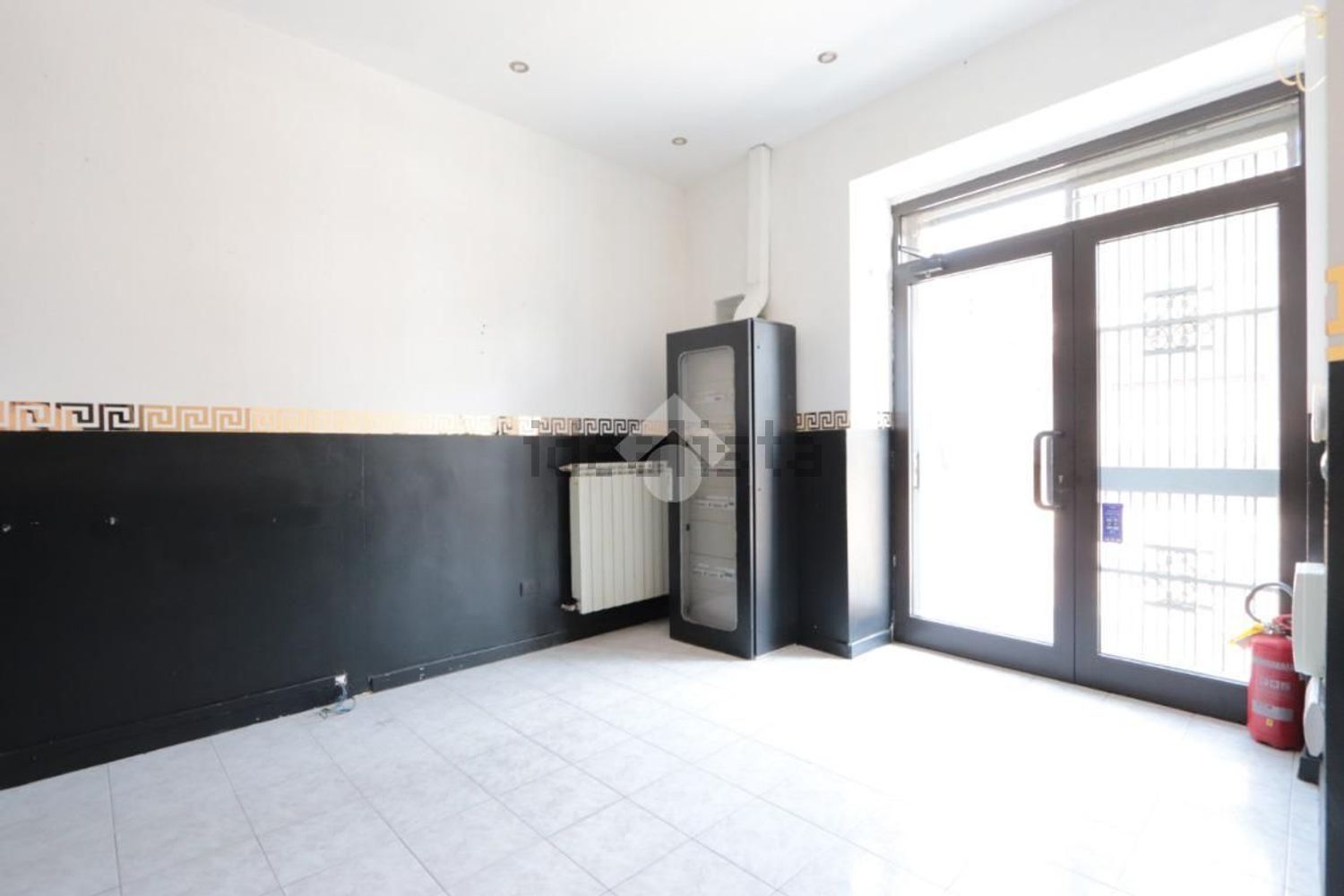 locale commerciale in affitto ad Alessandria in zona Borgo Rovereto