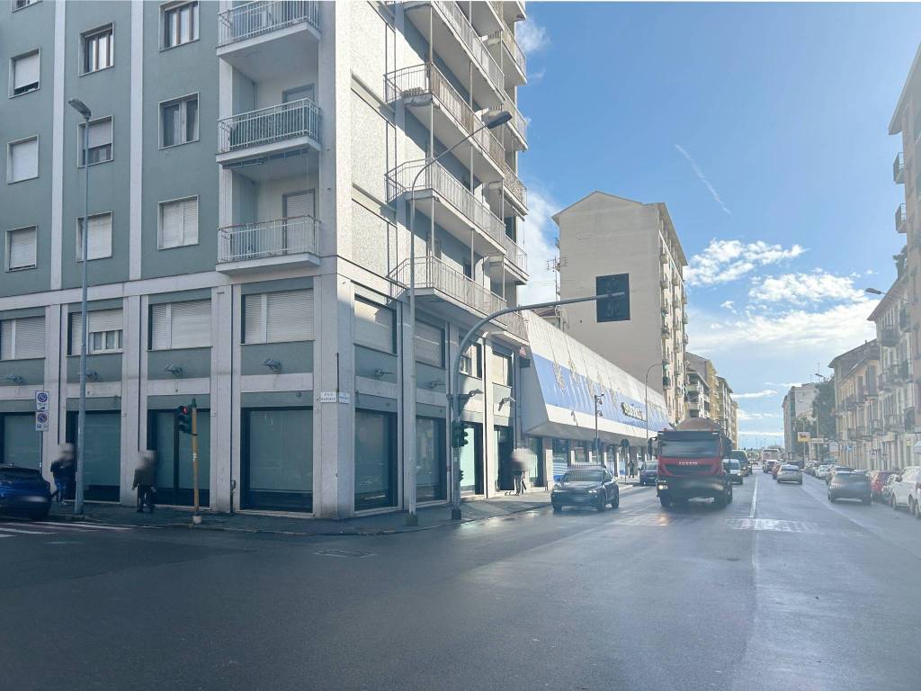 negozio in affitto ad Alessandria in zona Centro Città
