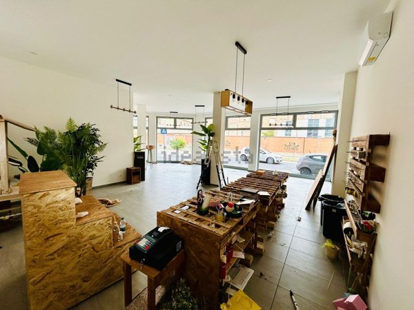 locale commerciale in affitto ad Alessandria