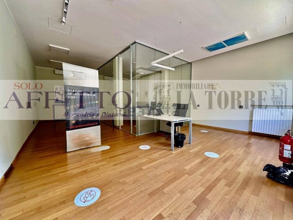 locale commerciale in affitto ad Alessandria in zona Il Cristo