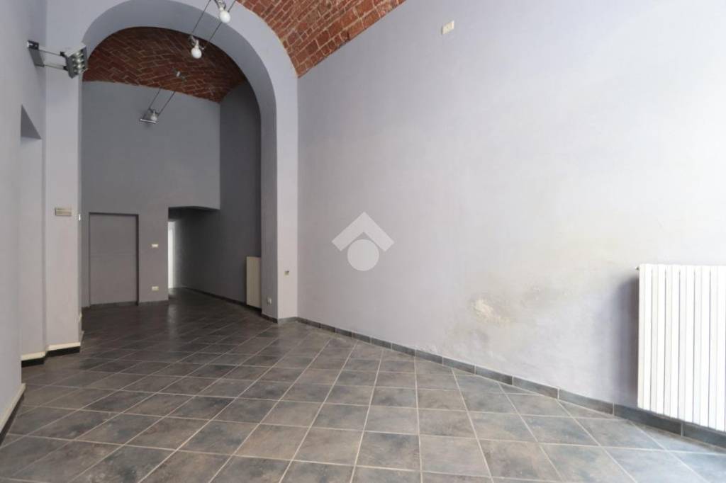 negozio in affitto ad Alessandria in zona Piazza Matteotti