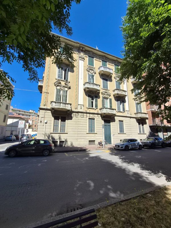ufficio in affitto ad Alessandria in zona zona Pista