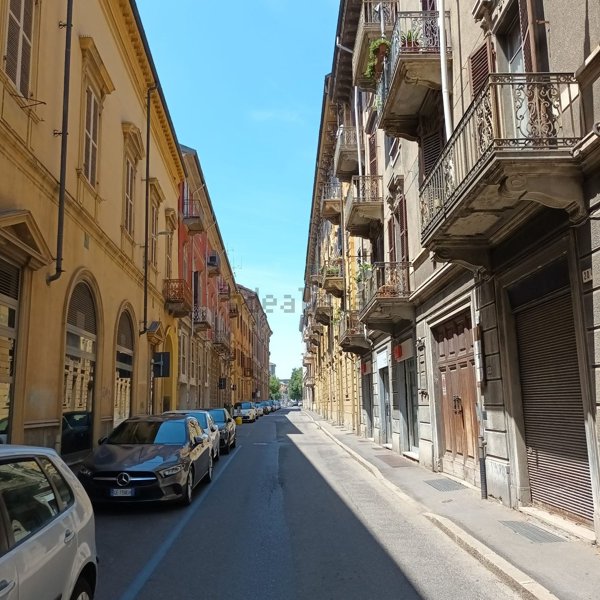 locale commerciale in affitto ad Alessandria