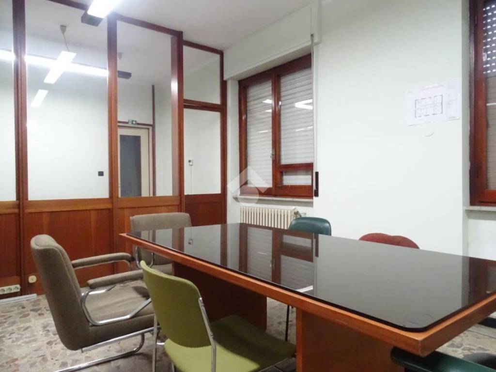 ufficio in affitto ad Alessandria in zona Il Cristo
