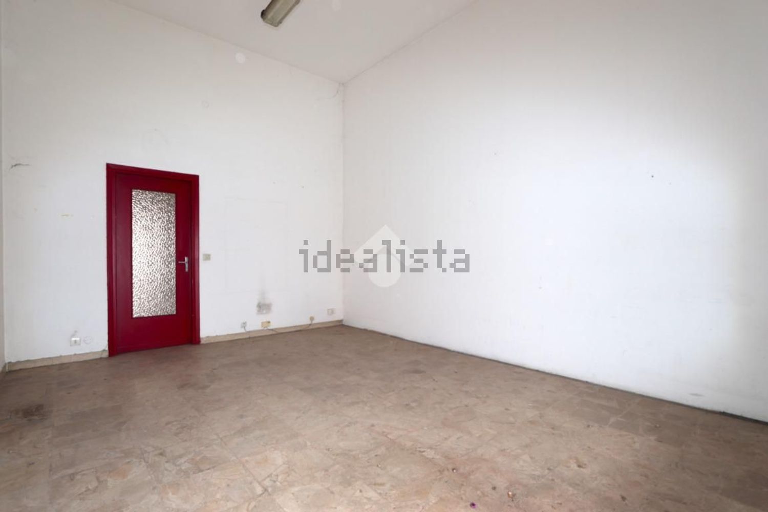 locale commerciale in affitto ad Alessandria in zona Piazza Matteotti