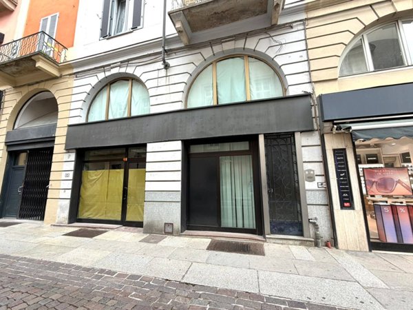 locale commerciale in affitto ad Alessandria in zona Piazzetta della Lega