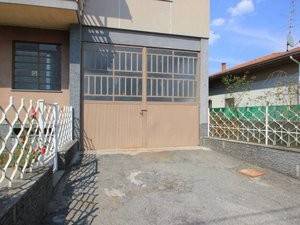 locale commerciale in affitto a Vigliano Biellese