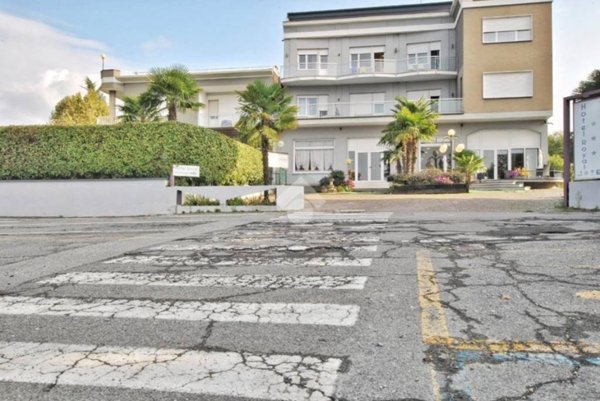 negozio in affitto a Viverone