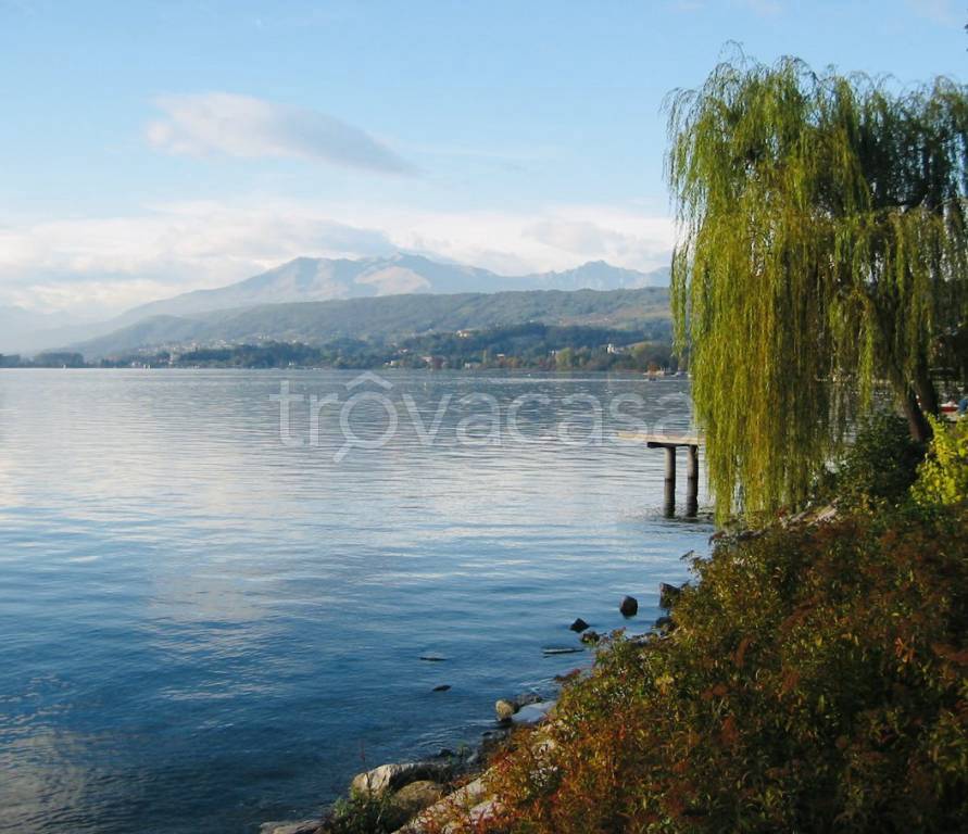 casa indipendente in affitto a Viverone