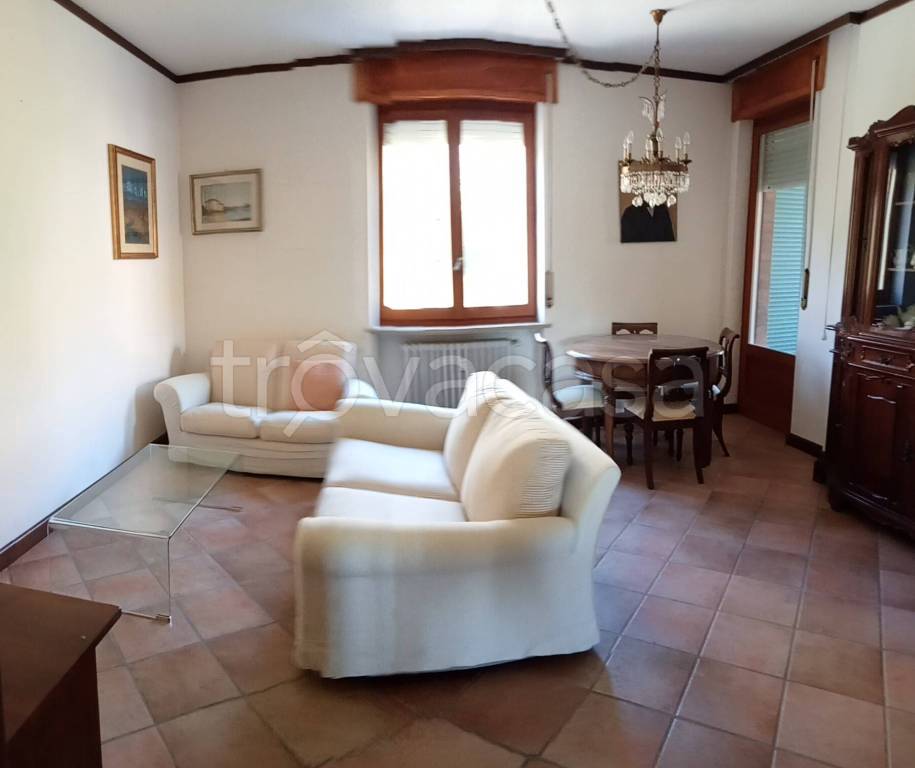 appartamento in affitto a Zumaglia