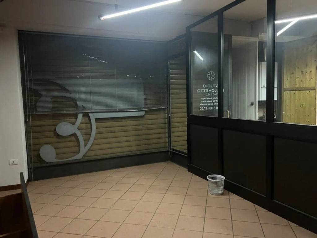 negozio in affitto a Valdilana in zona Ponzone